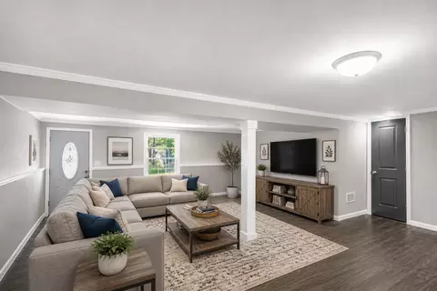 Living - 419 Deerpath Dr, Lindenhurst, IL 60046 photo 2 of 3