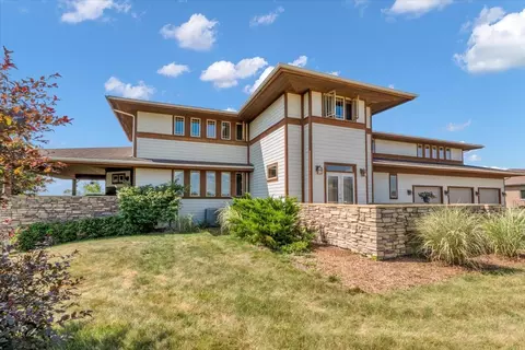 10952 Tanglewood Trails Dr, Yorkville, IL 60560