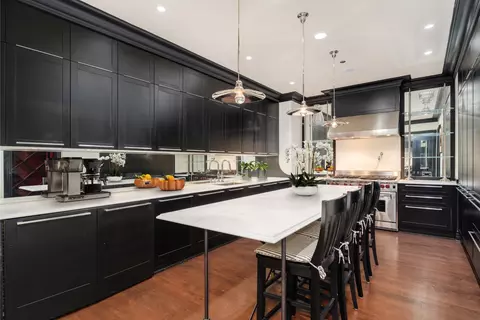 Kitchen - 159 E Walton Pl #7D, Chicago, IL 60611 photo 2 of 4