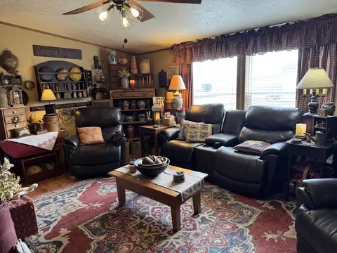 515 Michael Ln, Chenoa, IL 61726 photo 9