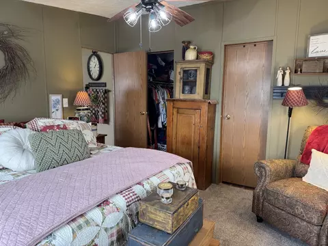 515 Michael Ln, Chenoa, IL 61726 photo 7