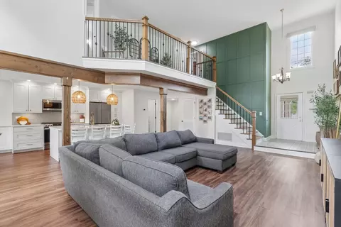 Other - 4804 Turnberry Dr, Hoffman Estates, IL 60010 photo 4 of 5