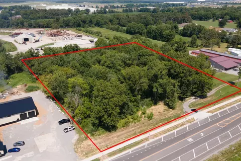 8096 Old Route 13, Marion, IL 62959