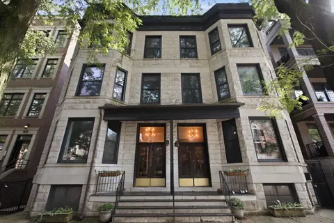 833 W Buckingham Pl #3, Chicago, IL 60657