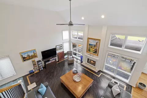 Living - 1319 Cranbrook Cir, Aurora, IL 60502 photo 5 of 5