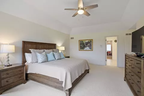 Bedroom - 1319 Cranbrook Cir, Aurora, IL 60502 photo 2 of 4
