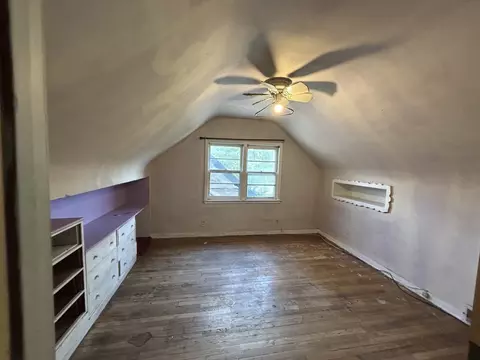 Bedroom - 165 W 34th St, Steger, IL 60475 photo 3 of 4