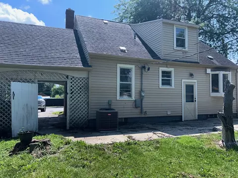 Exterior - 165 W 34th St, Steger, IL 60475 photo 4 of 4