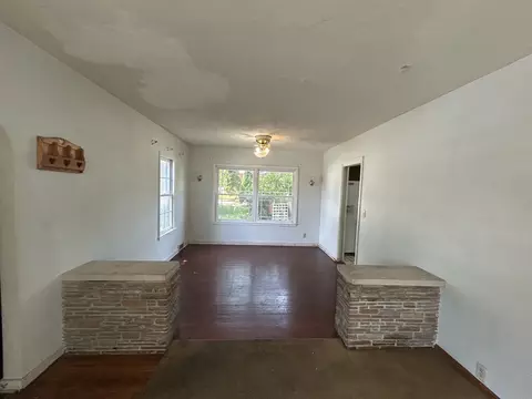 Living - 165 W 34th St, Steger, IL 60475 photo 3 of 3