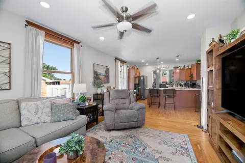 Living - 617 Penfield St, Beecher, IL 60401 photo 8 of 8