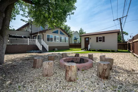 Exterior - 10 Matts Rd, Fox Lake, IL 60020 photo 5 of 11