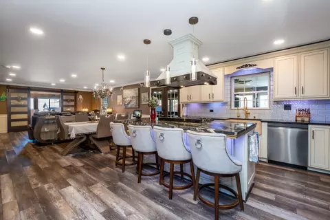 Kitchen - 10 Matts Rd, Fox Lake, IL 60020 photo 1 of 10