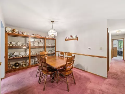 Dining - 201 Walters Ln #1A, Itasca, IL 60143 photo 1 of 1
