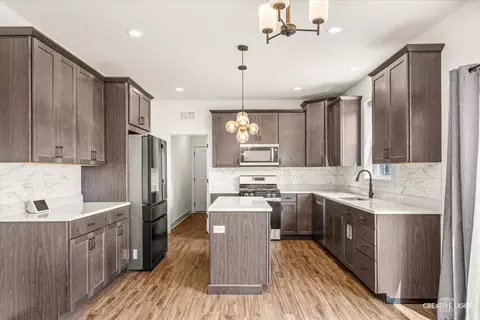 Kitchen - 3553 Doral Dr, Elgin, IL 60124 photo 1 of 2
