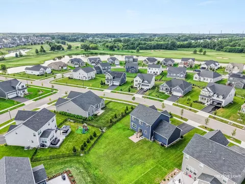 View/Area - 3553 Doral Dr, Elgin, IL 60124 photo 2 of 5