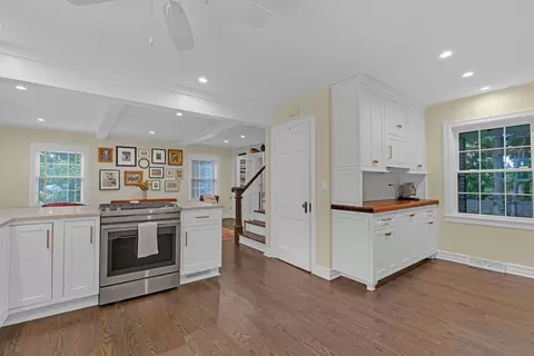 Kitchen - 834 Forest Ave, Elgin, IL 60120 photo 1 of 4