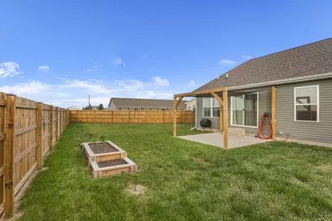 611 Jerin Ct, Fisher, IL 61843