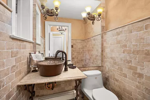 Bath - 2221 Twin Oak Rd, Peru, IL 61354 photo 1 of 8