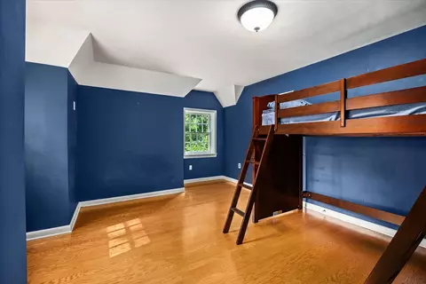 Bedroom - 2221 Twin Oak Rd, Peru, IL 61354 photo 1 of 15
