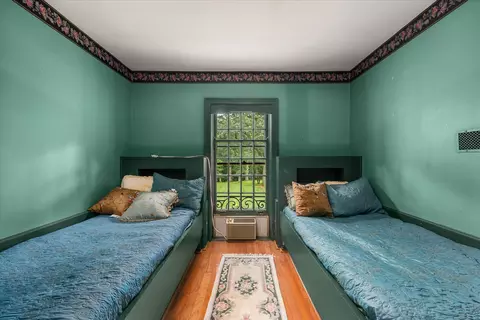 Bedroom - 2221 Twin Oak Rd, Peru, IL 61354 photo 15 of 15