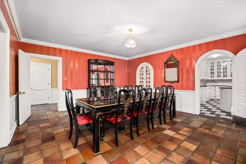 Dining - 2221 Twin Oak Rd, Peru, IL 61354 photo 2 of 2