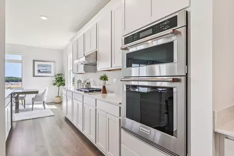 Kitchen - 292 Snowdrop Ln, Elgin, IL 60124 photo 3 of 6