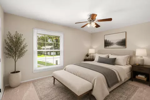 Bedroom - 1681 Ashburn Ct #D, Wheaton, IL 60189 photo 1 of 5
