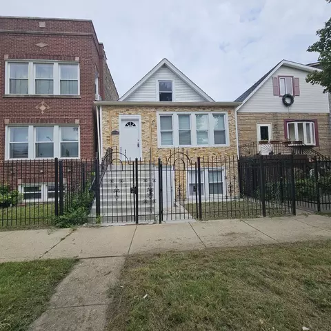 4914 W Congress Pkwy, Chicago, IL 60644