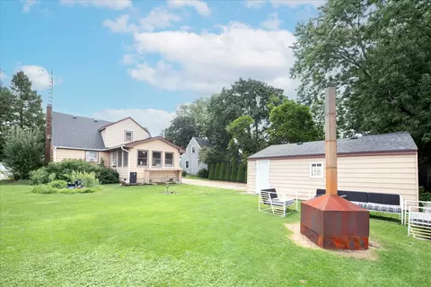 Exterior - 309 E Sunset Pl, Dekalb, IL 60115 photo 5 of 5