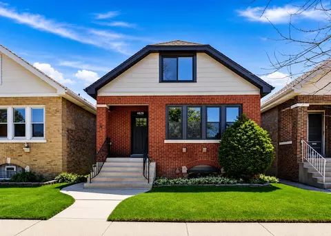 4829 W Strong St, Chicago, IL 60630