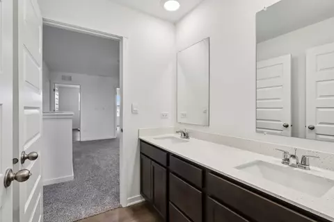 Entry Way - 6701 Buchanan Cir, Plainfield, IL 60586 photo 7 of 10