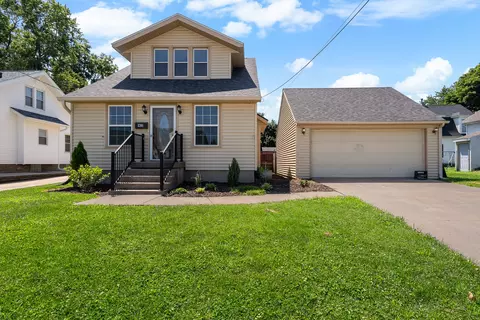 2301 Elm St, Davenport, IA 52803