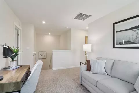 Entry Way - 1710 Baler Ave, Aurora, IL 60503 photo 4 of 4