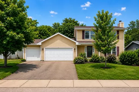 4432 Chesterfield Ave, Rockford, IL 61109