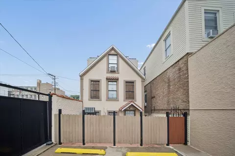 2519 S Kedzie Ave, Chicago, IL 60623