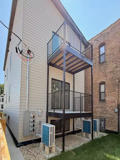 6312 S Champlain Ave, Chicago, IL 60637 photo 5
