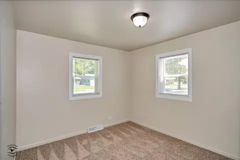 Bedroom - 3335 Roesner Dr, Markham, IL 60428 photo 4 of 5