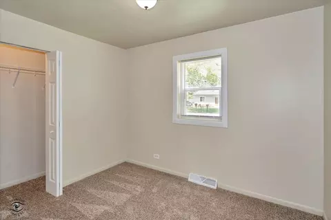 Bedroom - 3335 Roesner Dr, Markham, IL 60428 photo 3 of 5