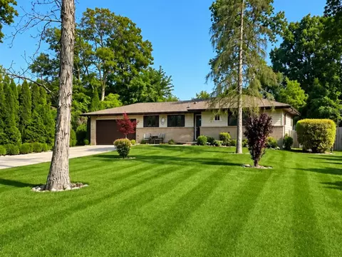 1509 W Schaumburg Rd, Streamwood, IL 60107