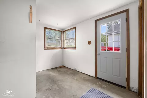 Entry Way - 119 E 17th St, Lockport, IL 60441 photo 1 of 1