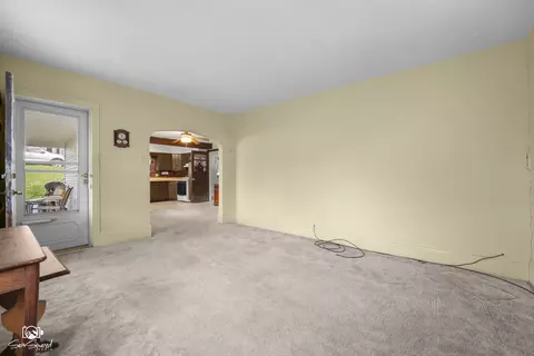 Living - 119 E 17th St, Lockport, IL 60441 photo 2 of 3