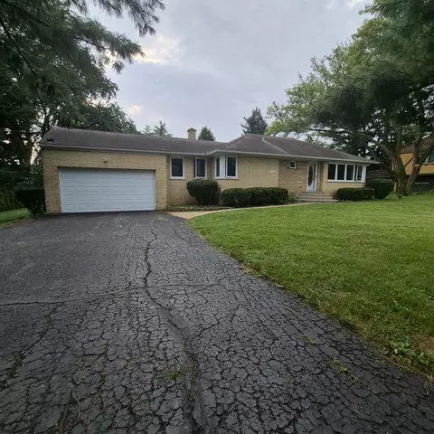 7 N435 Linden Ave, Medinah, IL 60157