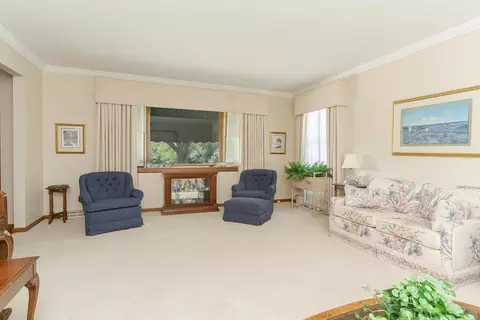 Living - 18468 E 600 North Rd, Bloomington, IL 61705 photo 2 of 10