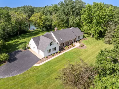 21884 N Andover Rd, Kildeer, IL 60047