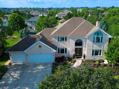 10512 Louetta Ln, Orland Park, IL 60467
