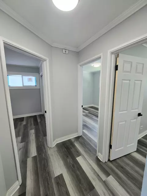 Entry Way - Undisclosed, Markham, IL 60428 photo 2 of 2