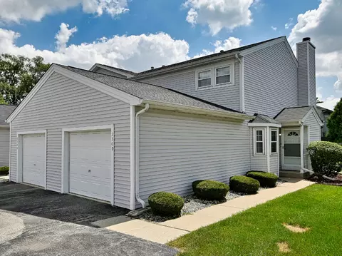 230 N Walnut St #D, Bensenville, IL 60106