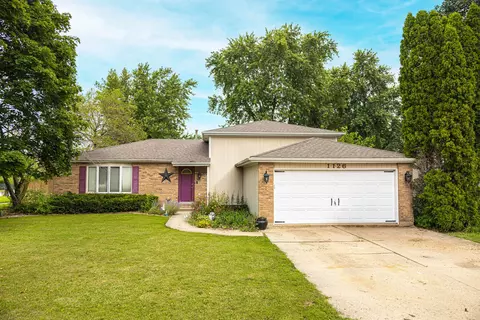 1126 Harvest Dr, Shorewood, IL 60404