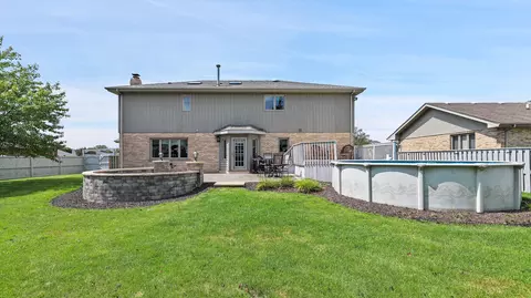 Exterior - 19211 Brompton Ct, Mokena, IL 60448 photo 3 of 3