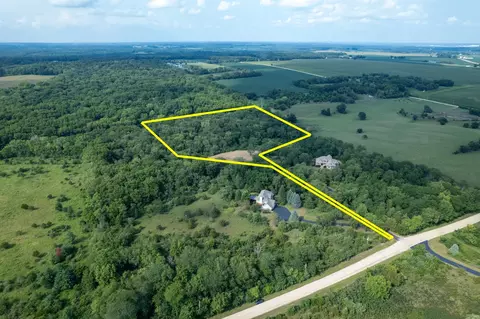 6460 E Skinner Rd, Stillman Valley, IL 61084
